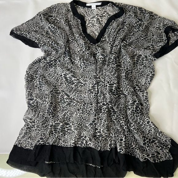 Diane Von Furstenberg Other - Diane Von Furstenberg Black and White animal print cover up